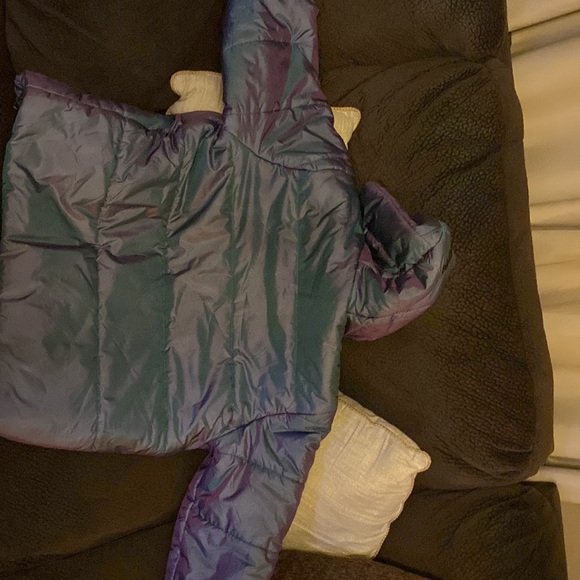 Never worn, tags removed, perfect condition - Picture 2 of 3